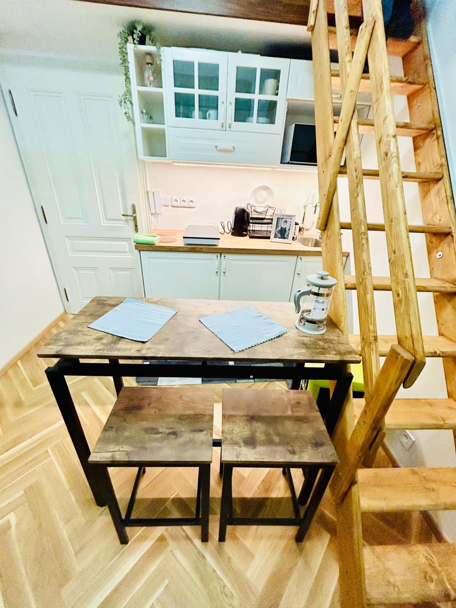 Cozy Design Homestay With Terrace Prague Luaran gambar